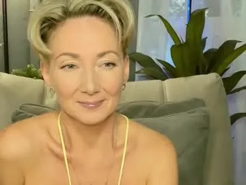 Roja__ – webcam model profile photo Image 12