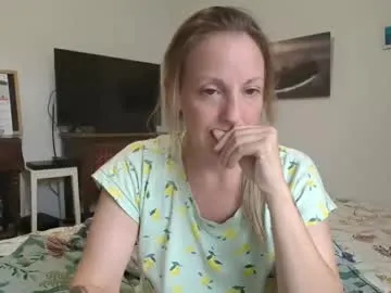 MrsKitten – webcam model profile photo Image 12