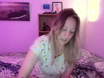 MrsKitten – webcam model profile photo Image 8