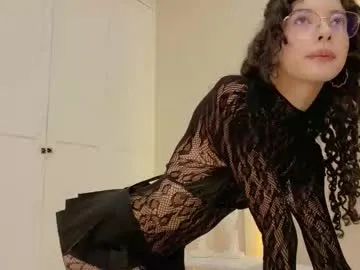 FitnessBunny – webcam model profile photo Image 17