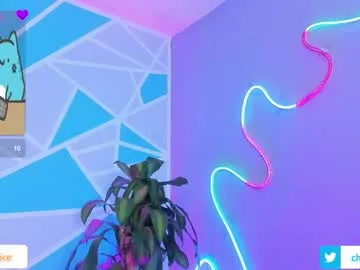 _Crystal_evains – webcam model profile photo Image 13