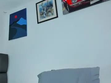 thickcockblacklightskin – webcam model profile photo Image 16