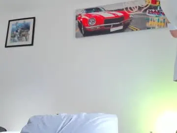 thickcockblacklightskin – webcam model profile photo Image 5