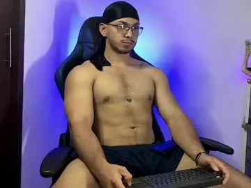 EvaAmanti – webcam model profile photo Image 3