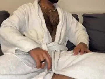 CurlyRina – webcam model profile photo Image 7