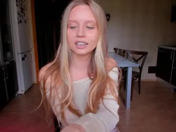 MiaRosel – webcam model profile photo Image 11