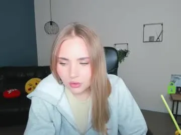 amelia_shiny_ Image 5