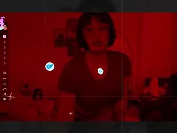 ElyseeXXX – webcam model profile photo Image 17