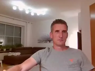 AnnyReina – webcam model profile photo Image 6