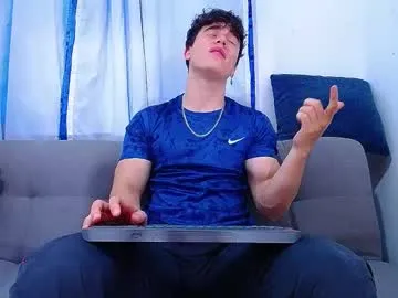 LauraJean – webcam model profile photo Image 13