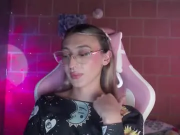 _Crystal_evains – webcam model profile photo Image 9