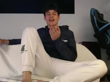 Lotie_Cox – webcam model profile photo Image 4