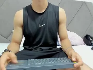 maxpac_rocco – webcam model profile photo Image 19