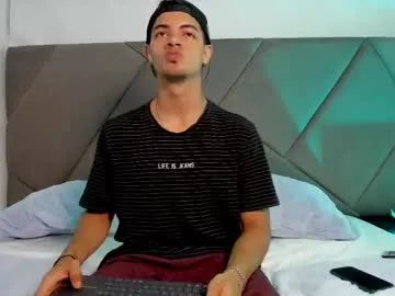 maxpac_rocco – webcam model profile photo Image 4