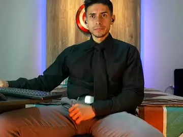 MiraDelynn – webcam model profile photo Image 11