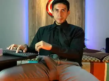 MiraDelynn – webcam model profile photo Image 14