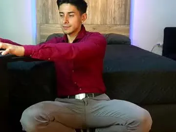 MiraDelynn – webcam model profile photo Image 2