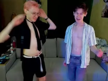 AprilXXS – webcam model profile photo Image 5