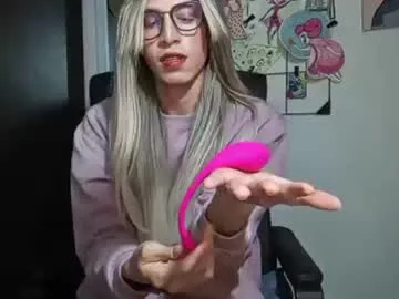 luh698171 – webcam model profile photo Image 4