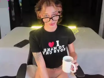 SophieBlaake – webcam model profile photo Image 6