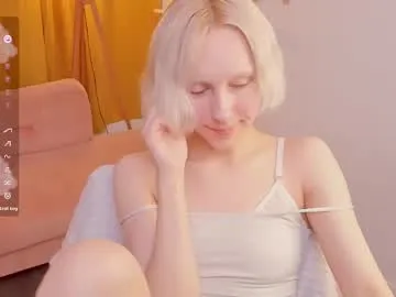 CamiWatson – webcam model profile photo Image 9