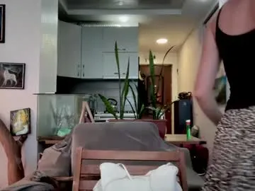 nicdani_1 – webcam model profile photo Image 3