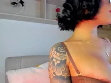 Isabella_69 – webcam model profile photo Image 13