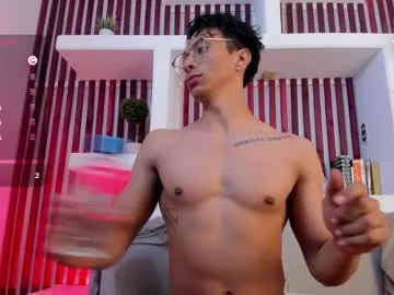 julienlongg – webcam model profile photo Image 14
