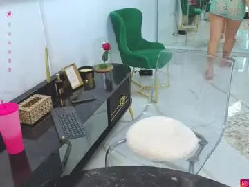 JadeMartinelli – webcam model profile photo Image 15