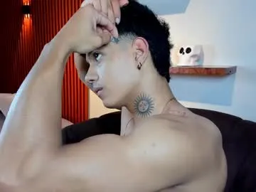 Dustin_Sonne – webcam model profile photo Image 12