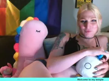 BellaDavies – webcam model profile photo Image 11