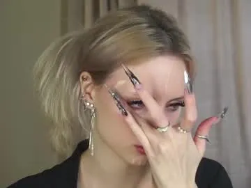 FitnessBunny – webcam model profile photo Image 10