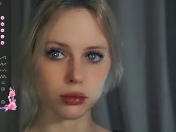 FitnessBunny – webcam model profile photo Image 3