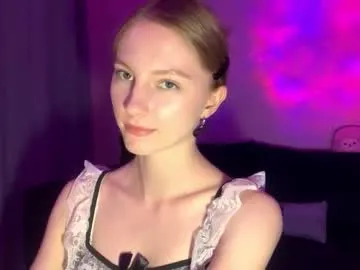 CuteeMaddie – webcam model profile photo Image 10