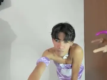 YaraDavis – webcam model profile photo Image 2