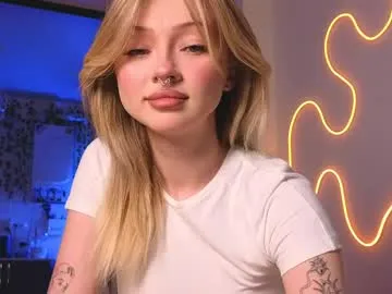 Live with VivianNash on FliCam Image 5