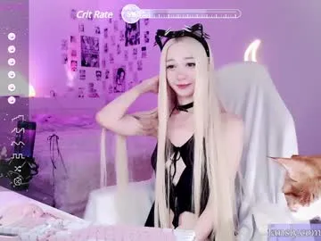 CORIYNE – webcam model profile photo Image 2