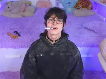 ChloeRosses – webcam model profile photo Image 10