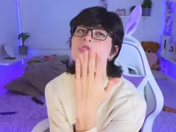 ChloeRosses – webcam model profile photo Image 8