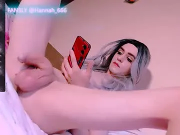 Live with CarlaGoldman on FliCam Image 9