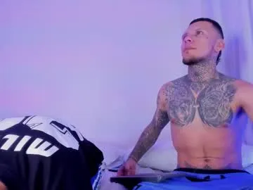 desilust – webcam model profile photo Image 15