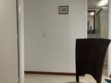 sky_hunter – webcam model profile photo Image 3