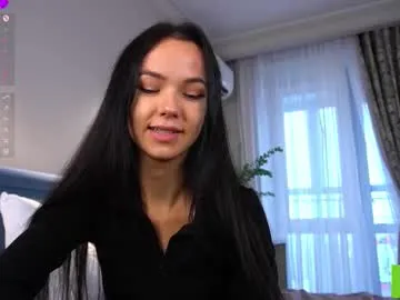 PaulinaSwift – webcam model profile photo Image 11