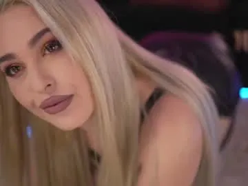 krysstal003 – webcam model profile photo Image 4