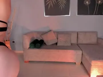 Maddythemilf – webcam model profile photo Image 19