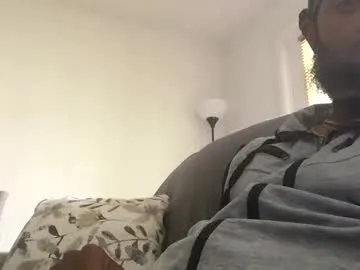 big13inchess – webcam model profile photo Image 4