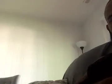 big13inchess – webcam model profile photo Image 6