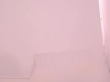 AvaMaddisson – webcam model profile photo Image 2