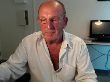 Live with SiaraRose on FliCam Image 2