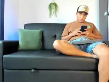 FitnessBunny – webcam model profile photo Image 6